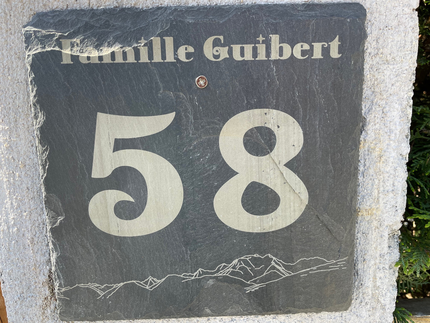 Plaque de rue en ardoise