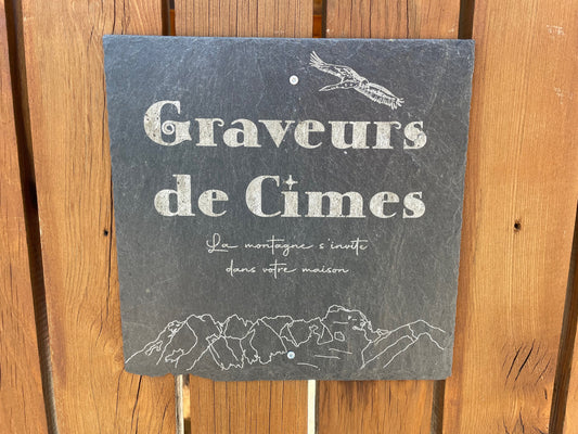 Plaque de rue en ardoise